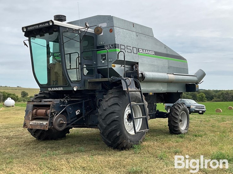 1988-gleaner-r50-image-1