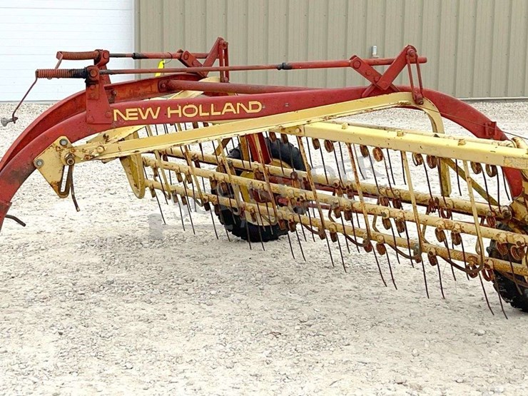 new-holland-256-image-2