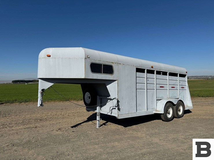 1991-american-trailers-&-saddle-gooseneck-horse-trailer-image-1