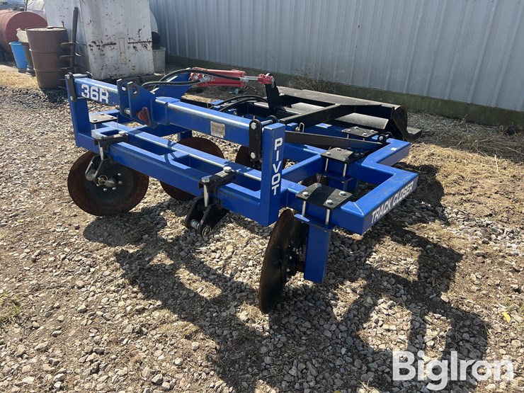 industrias-america-36r-track-closer-image-1