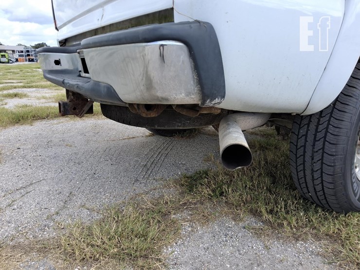 2006-gmc-sierra-2500hd-image-8