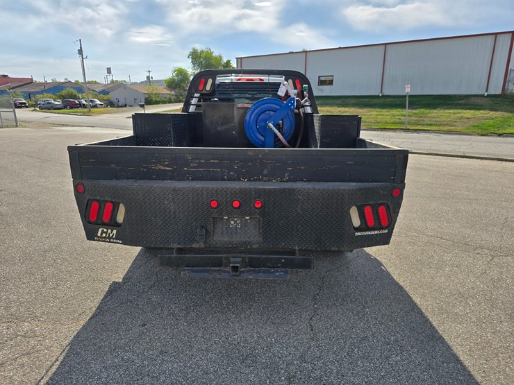 2017-gmc-sierra-3500-image-17