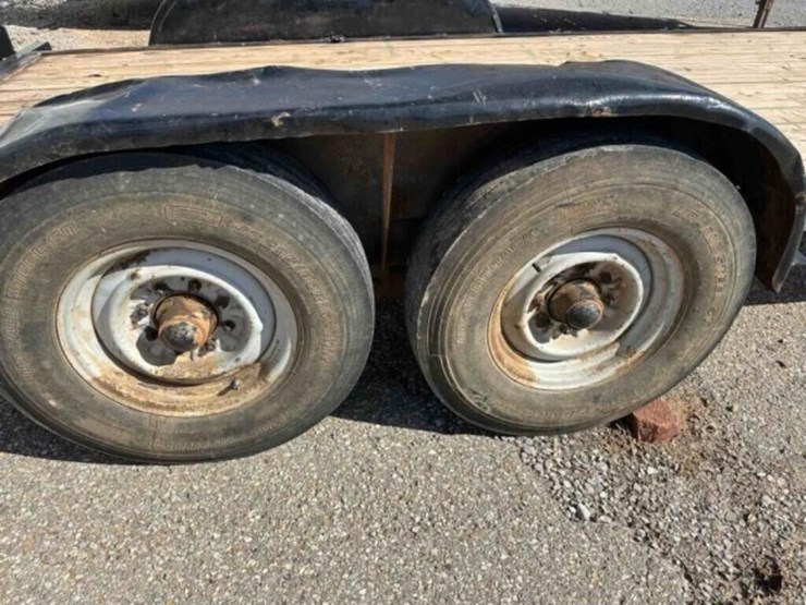 14'-flatbed-trailer-image-11