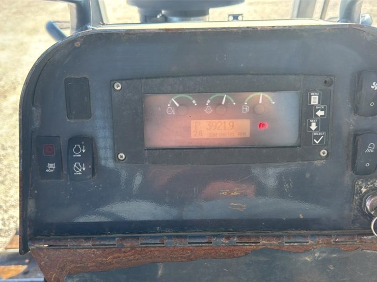 2015-deere-450j-lt-image-15