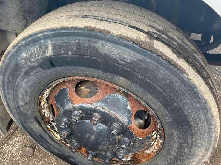 2000-ford-f750-image-4