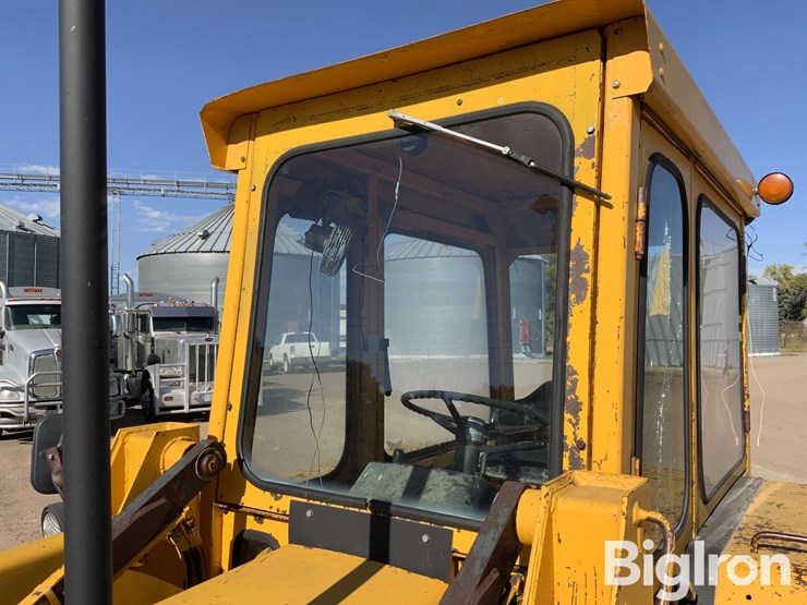 john-deere-410-image-19