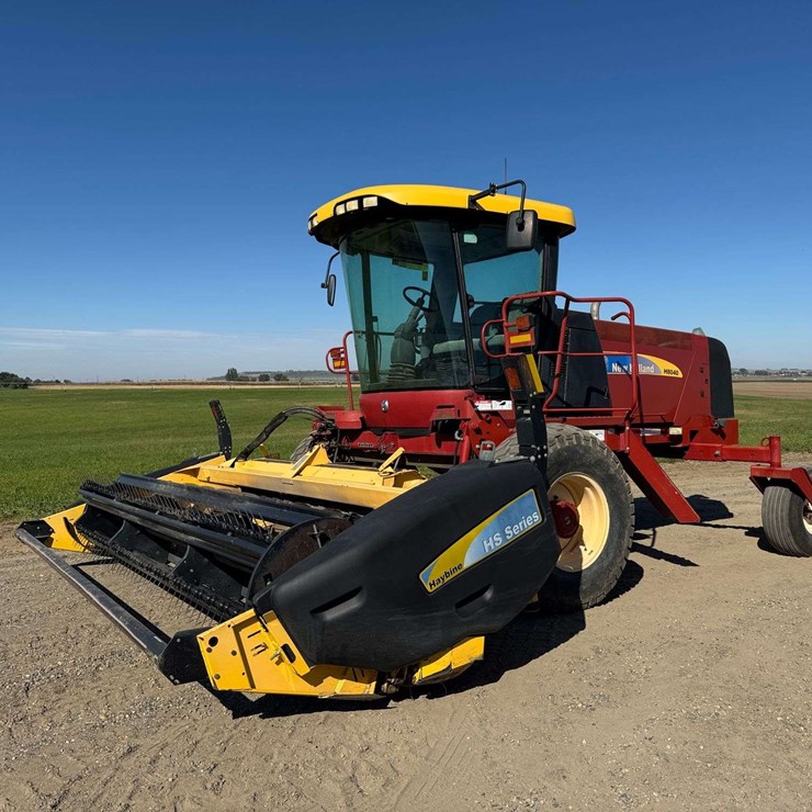 NEW HOLLAND H8040