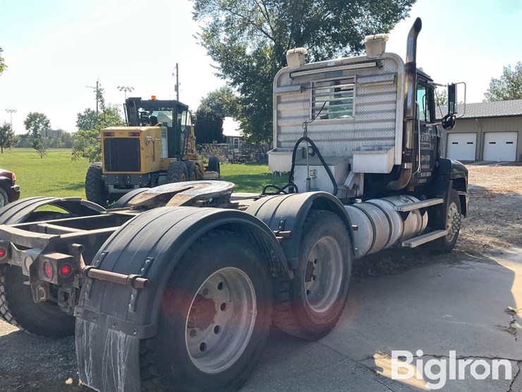 1993-mack-ch613-image-5