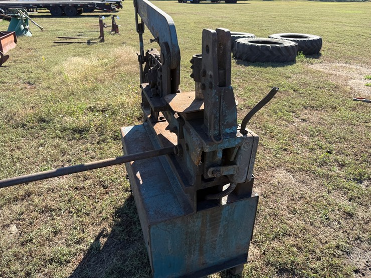 #30-•-#249-•-dvorak-hydraulic-iron-worker-image-6