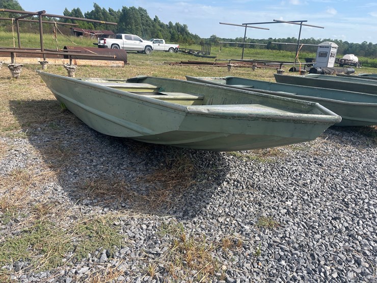 #163-•-alluminum-boat-image-3