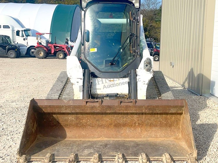 2019-bobcat-t770-image-8