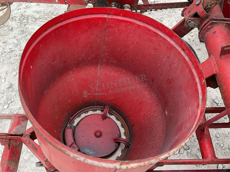 massey-ferguson-4-image-15