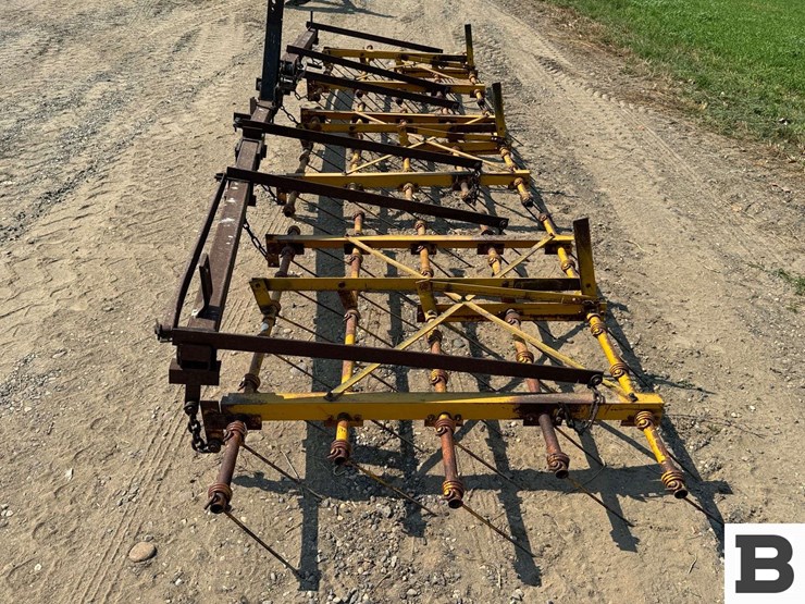 custom-3-section-tine-harow-image-4