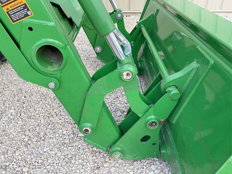 2022-john-deere-5065e-image-15