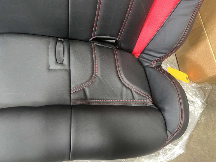 #8618-•-can-am-seat-(f)-image-6