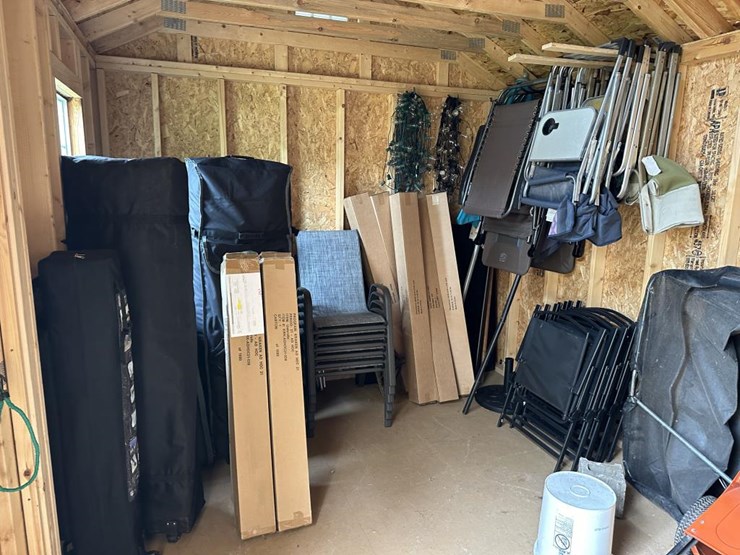 #100-•-waterfront-pub-with-4-bed/2-bath-apartment-image-115