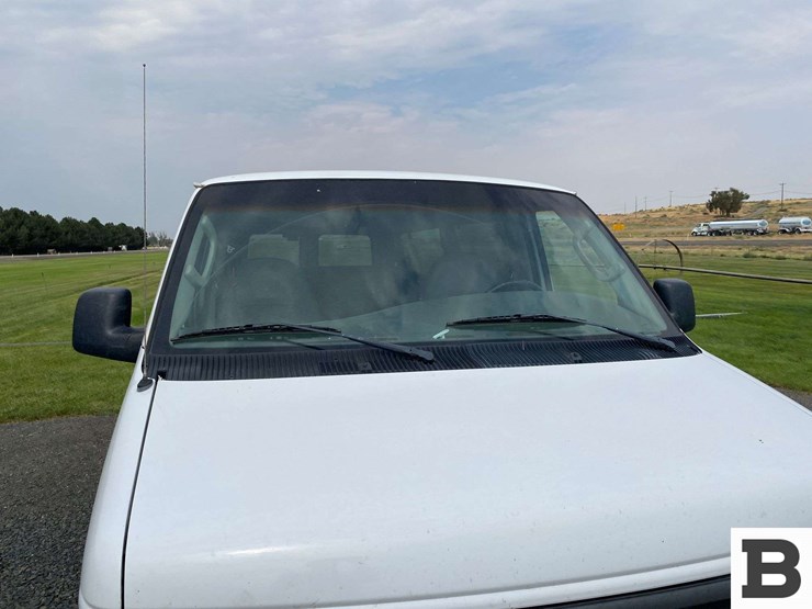 2004-ford-e150-image-7