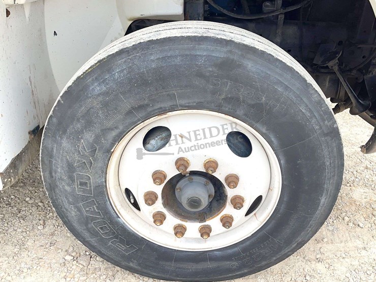 2007-international-durastar-4400-image-16