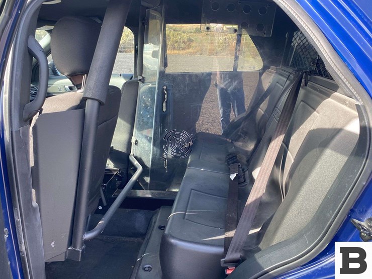 2018-ford-explorer-image-29