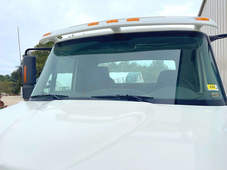 2007-international-durastar-4400-image-13