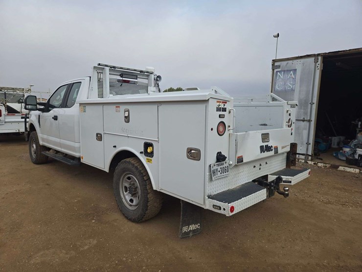 2019-ford-f350-image-5