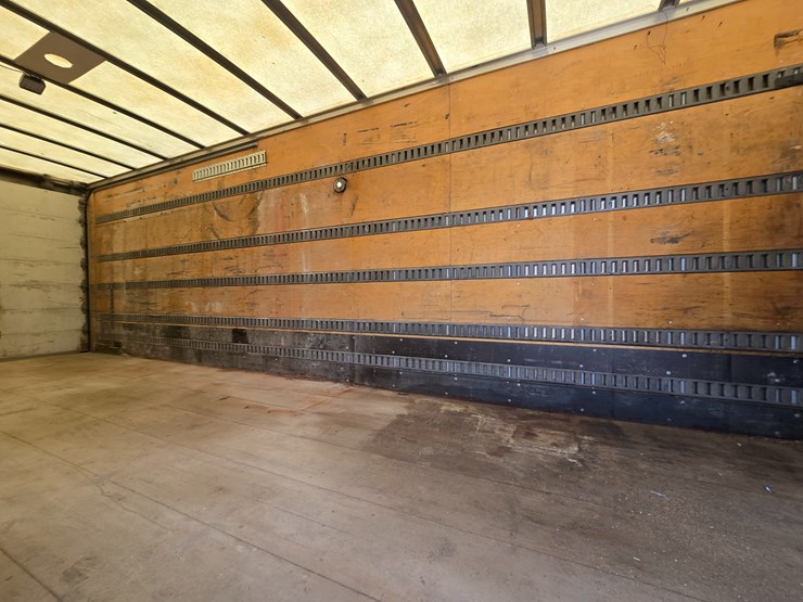 #22329-•-2014-freightliner-m2-106-box-truck-image-91