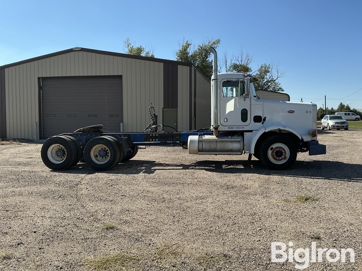 2001-peterbilt-378-image-4