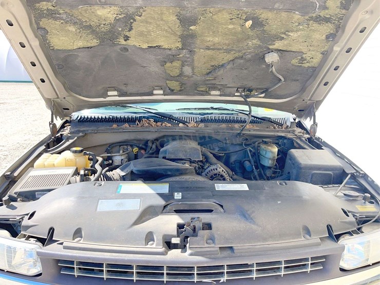 2000-chevrolet-2500-image-30