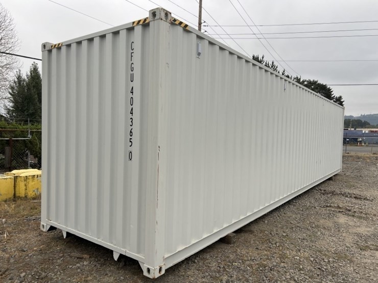 2025-40'-high-cube-shipping-container-image-3