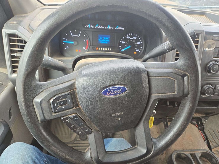 2018-ford-f350-image-18