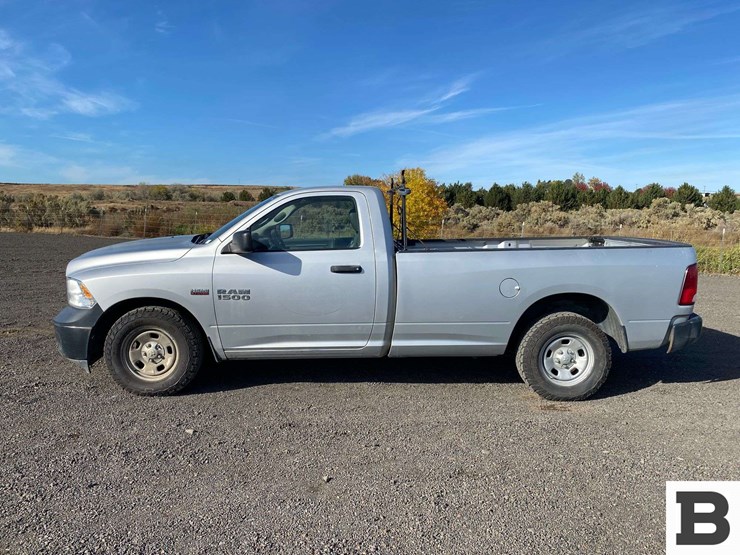 2018-ram-1500-pickup-image-2