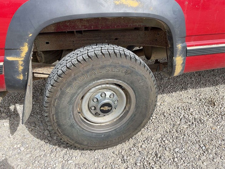 1999-chevrolet-2500-image-19