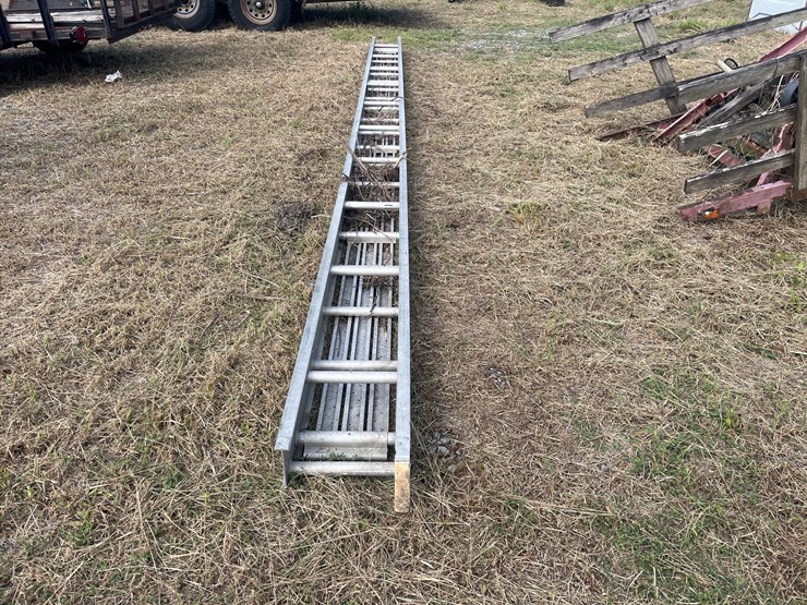 #179-•-21ft-ladder-image-4