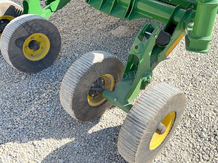 2021-john-deere-m15-image-32