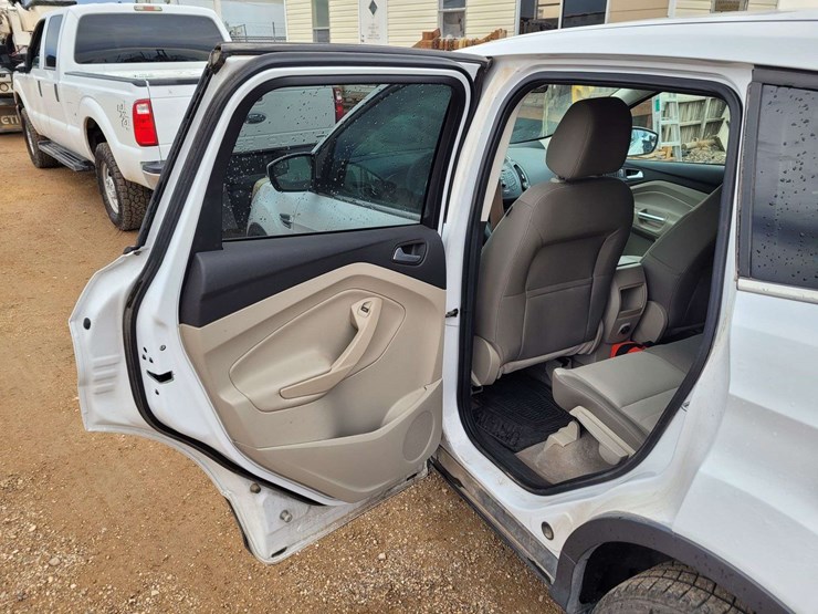 2014-ford-escape-se-image-5