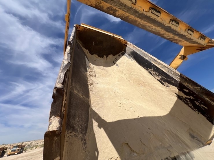 2020-volvo-a60h-image-31