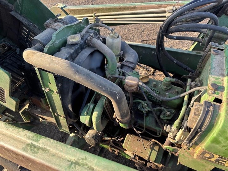 1981-john-deere-750-image-35
