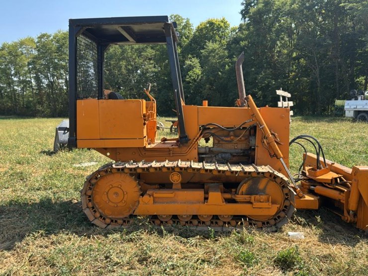 1979-case-450b--image-3