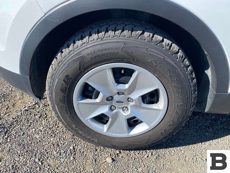 2013-ford-explorer-image-11