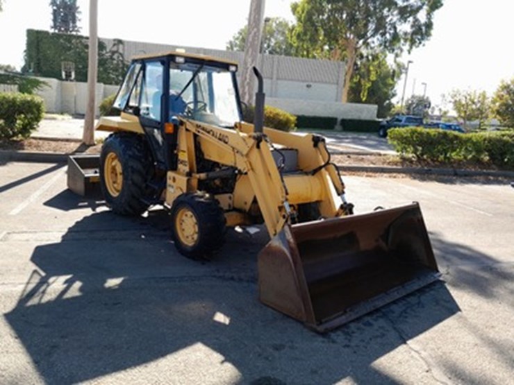 new-holland-545d-image-1