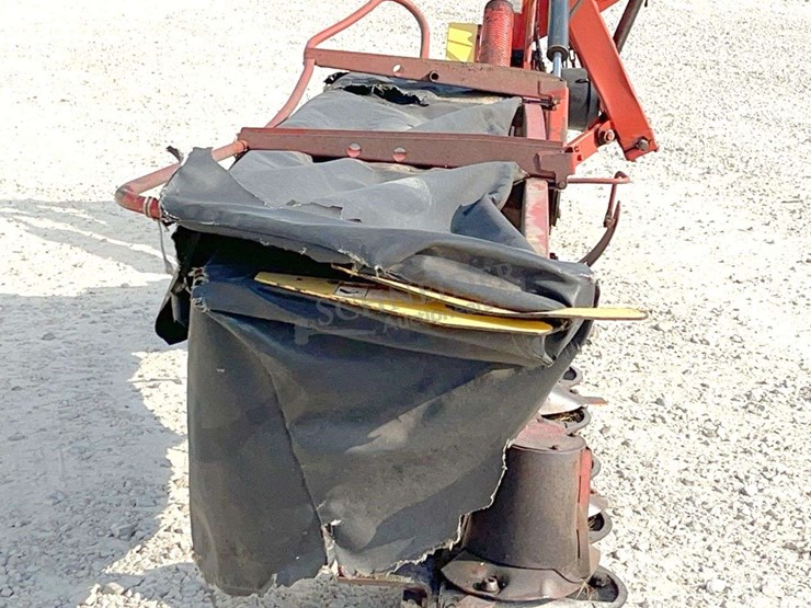 new-holland-617-image-4