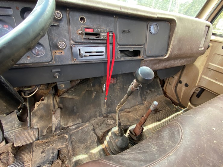 international-s1600-image-35