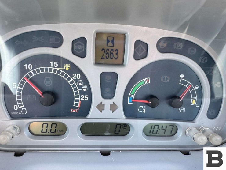 2010-new-holland-t5060-image-64