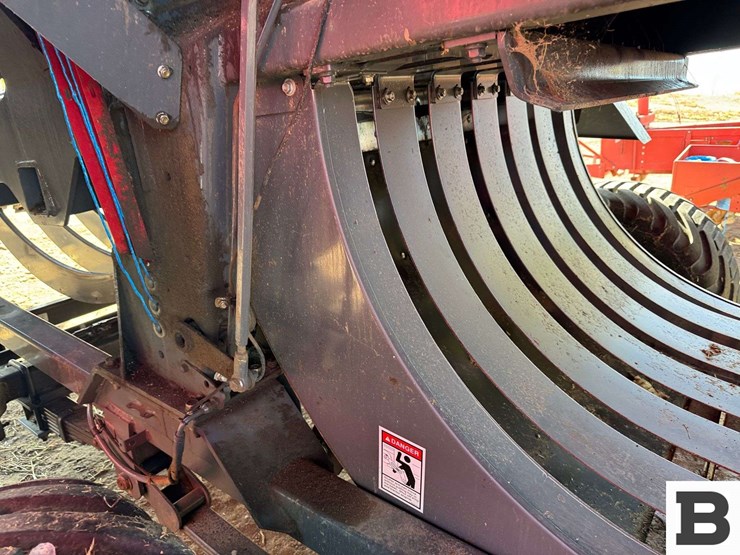 2012-massey-ferguson-2190-image-50