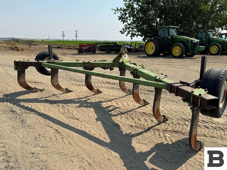 john-deere-900-7-shank-ripper-image-5