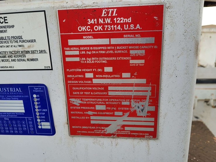 2012-ford-f550-image-19