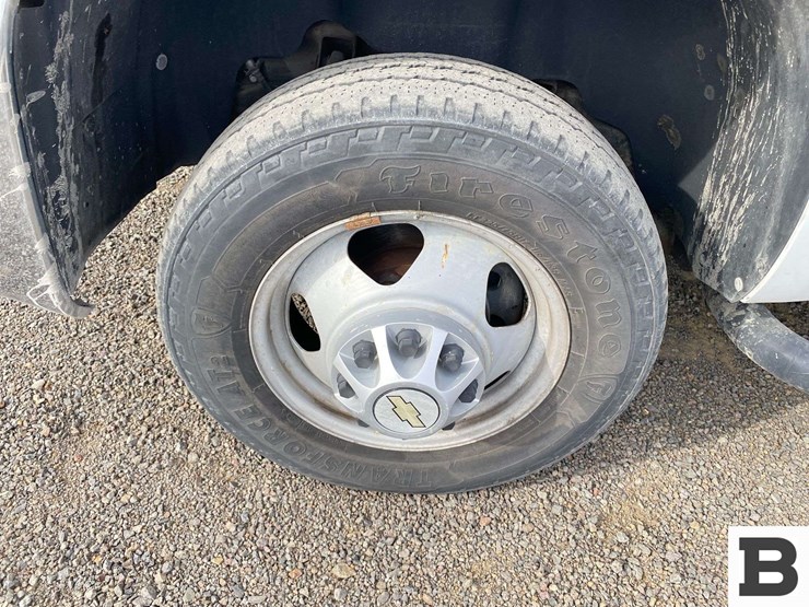 2009-chevrolet-silverado-3500-image-11