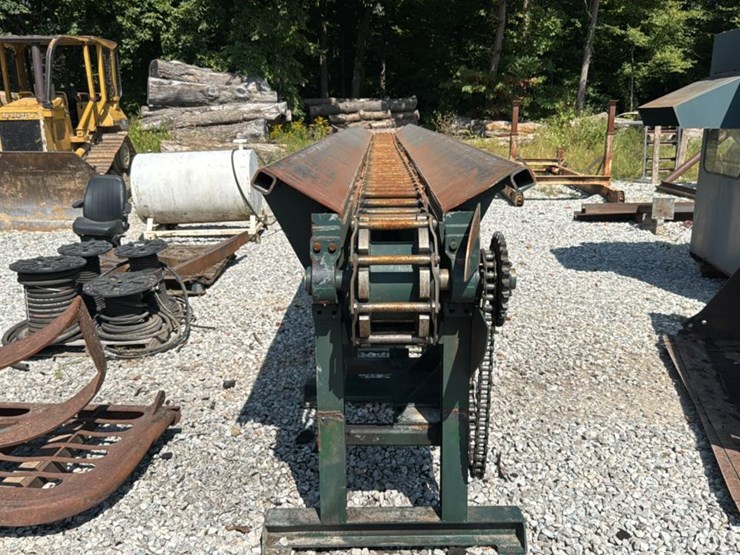 #4452-•-mellott-log-trough-image-4