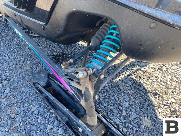 1998-polaris-indy-trail-touring-snowmobile-image-7