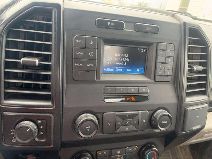 2016-ford-f150-xl-image-10